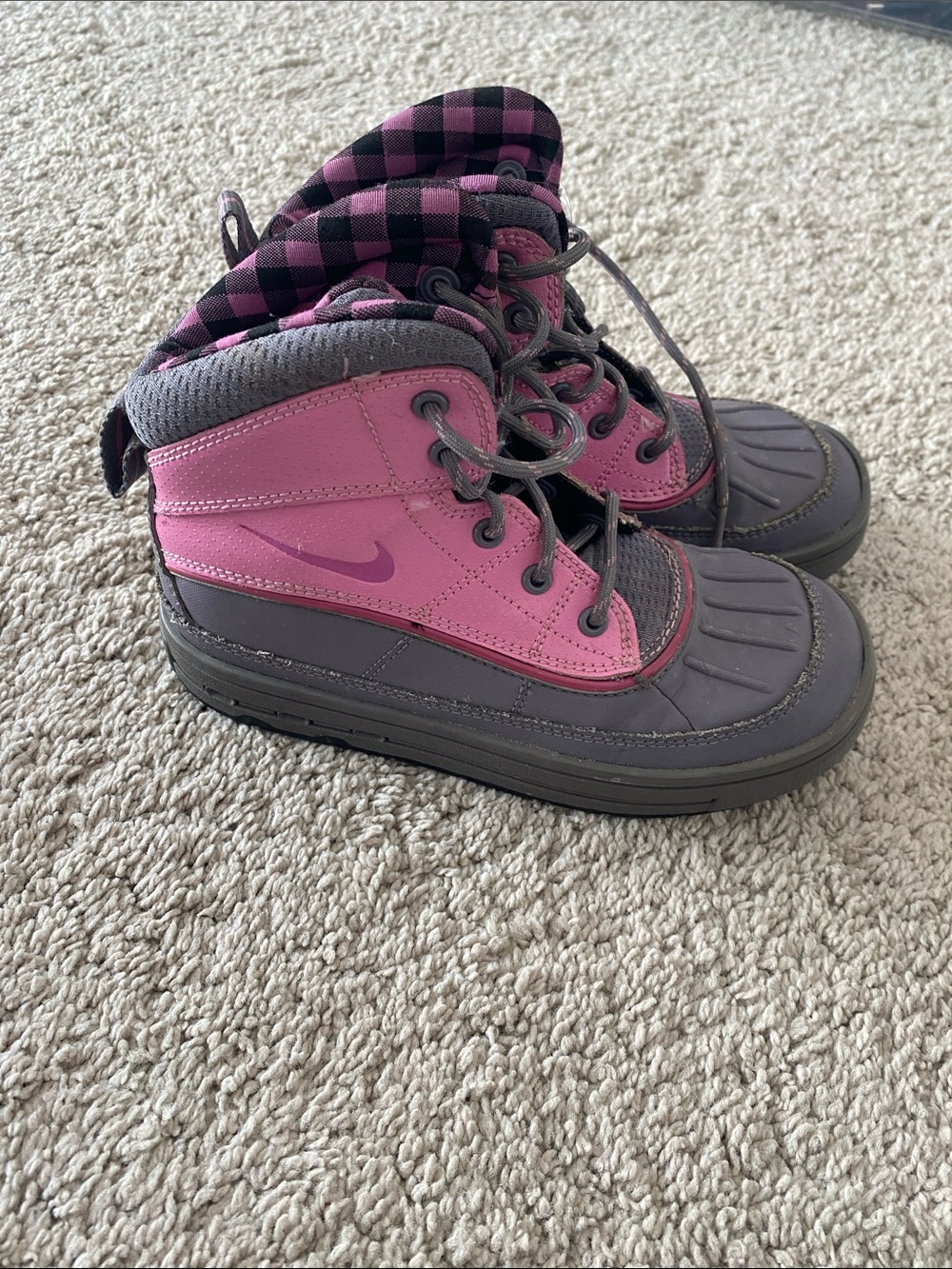 Nike Kids Pink and Gray Plaid-Lined Waterproof Snow Boots